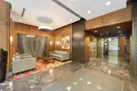 309 3355 BINNING ROAD - thumbnail 2