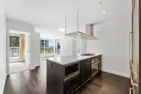 309 3355 BINNING ROAD - thumbnail 8