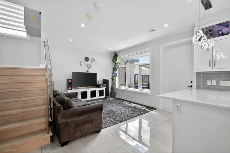 6749 KNIGHT STREET - photo 2 of 38