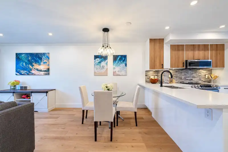 29 4311 SOPHIA STREET - photo 4 of 31