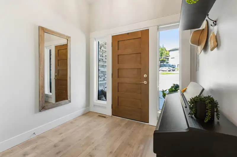 A 50249 LUNA PLACE - photo 2 of 40