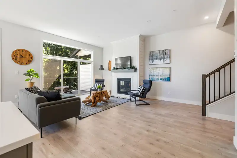 A 50249 LUNA PLACE - photo 4 of 40