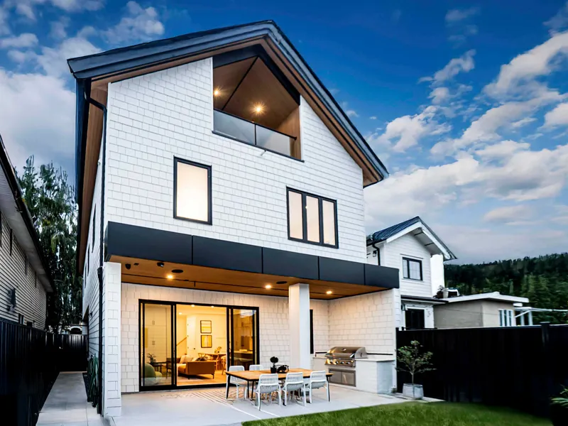 2 2785 W 21 AVENUE - photo 1 of 25