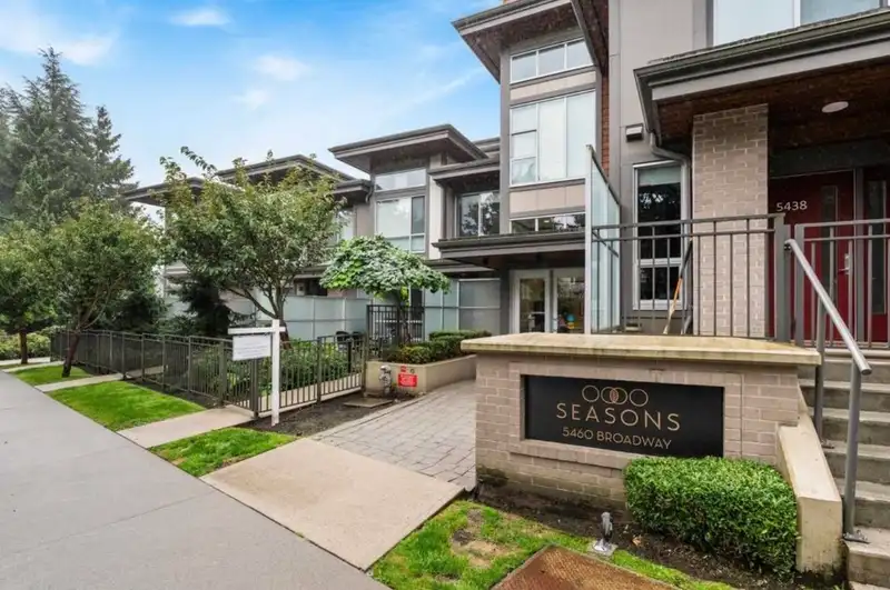 405 5460 BROADWAY - photo 1 of 1