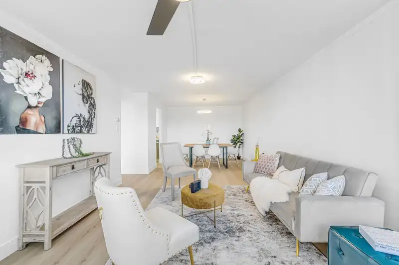 505 6651 MINORU BOULEVARD - photo 1 of 16