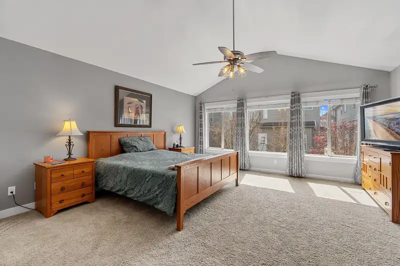 21014 80B AVENUE - photo 3 of 40