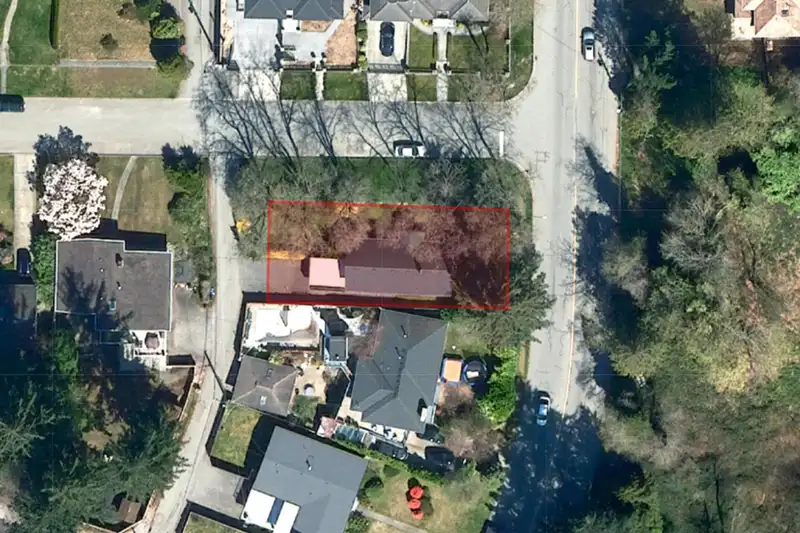 8015 NELSON AVENUE - photo 2 of 12