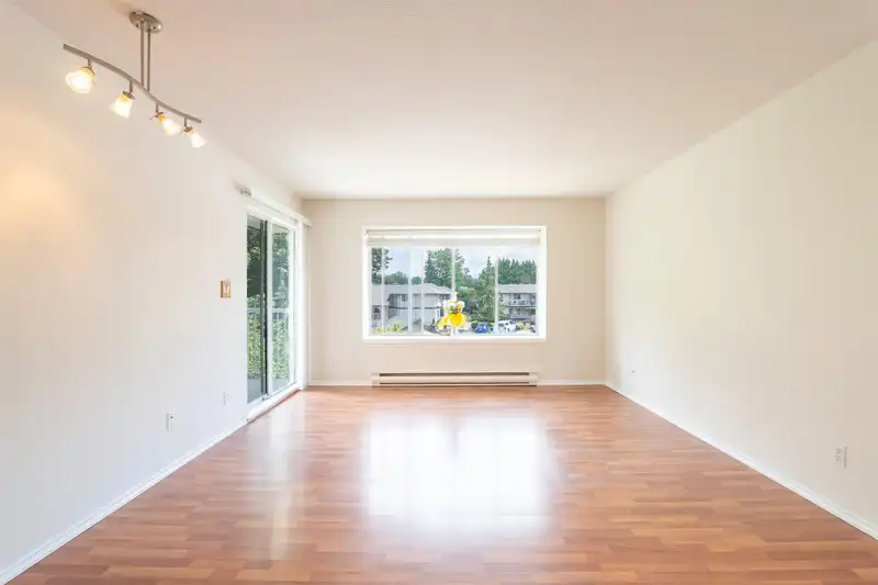 408 1750 MCKENZIE ROAD - photo 1 of 31