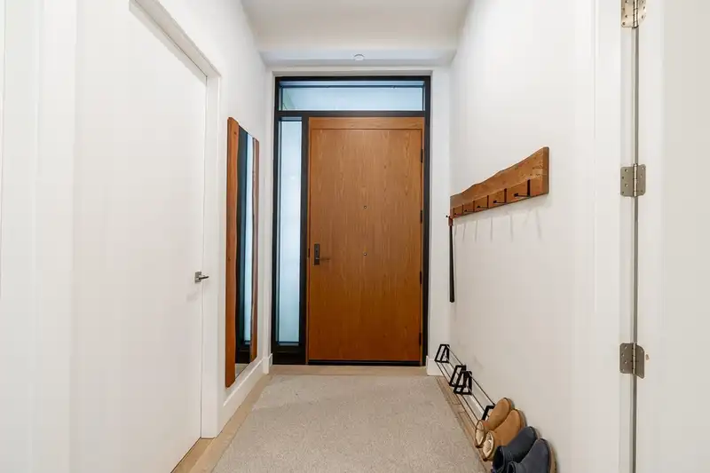 408 6707 NELSON AVENUE - photo 4 of 40
