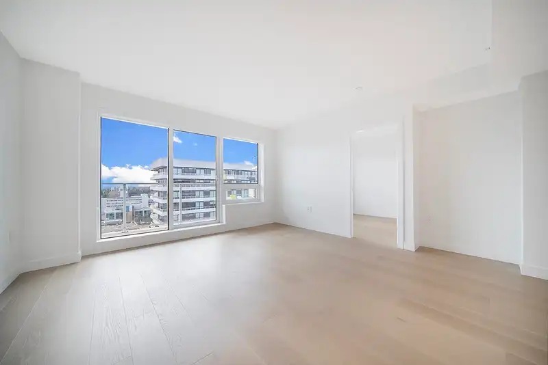 1708 5766 GILBERT ROAD - photo 4 of 17