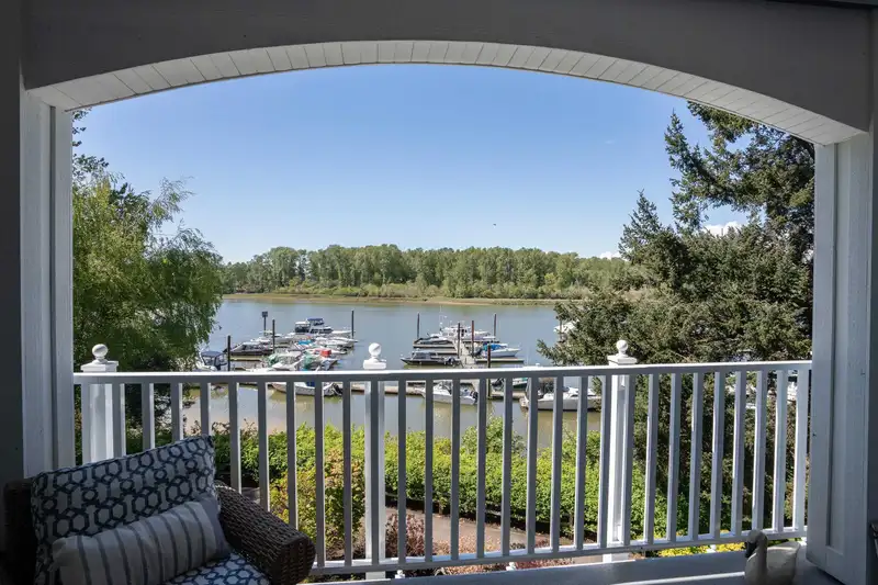 302 6251 RIVER ROAD - photo 2 of 40