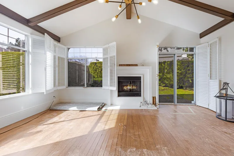 72 5531 CORNWALL DRIVE - photo 3 of 22