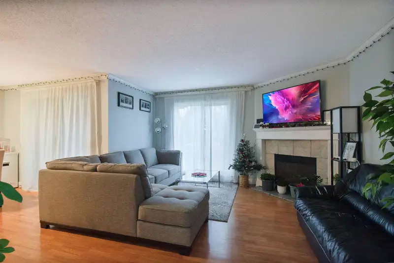 14811 HOLLY PARK LANE - photo 3 of 19