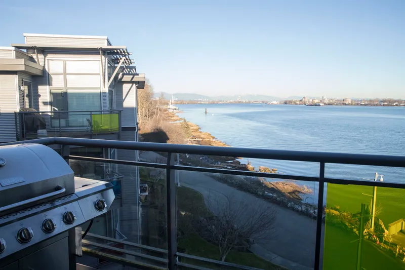 409 14200 RIVERPORT WAY - photo 1 of 25