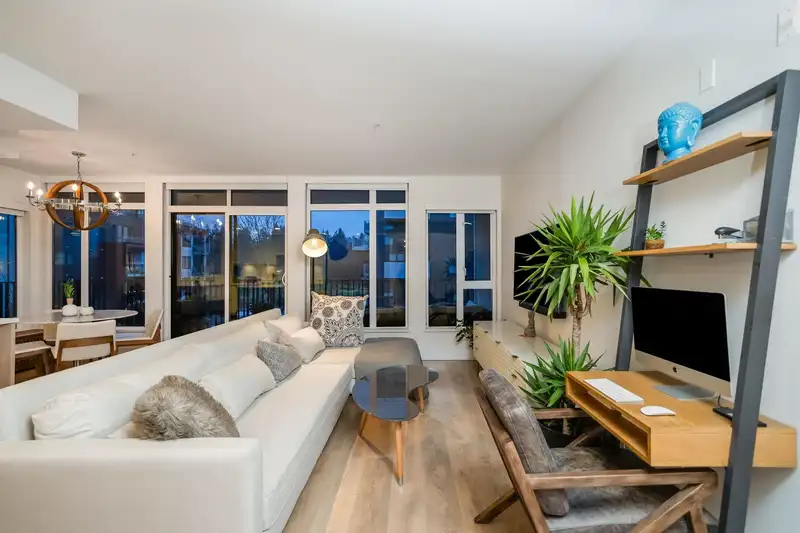 310 5080 QUEBEC STREET - photo 3 of 40