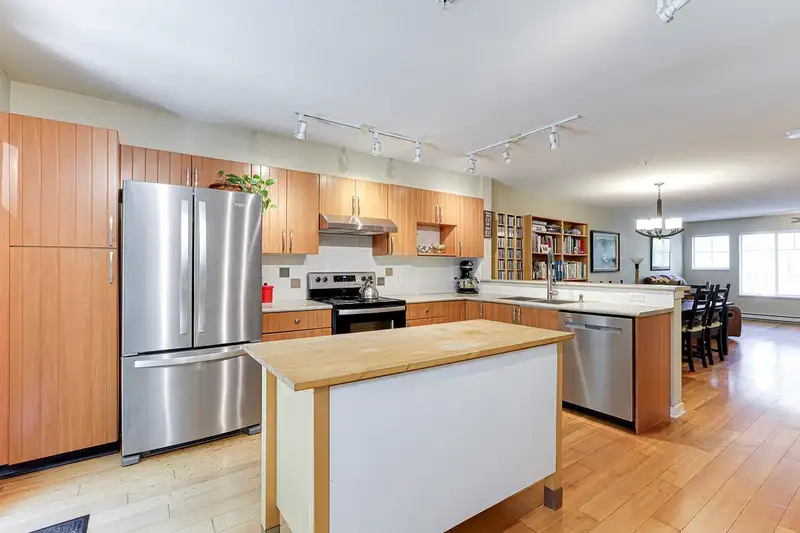 60 20761 DUNCAN WAY - photo 4 of 32