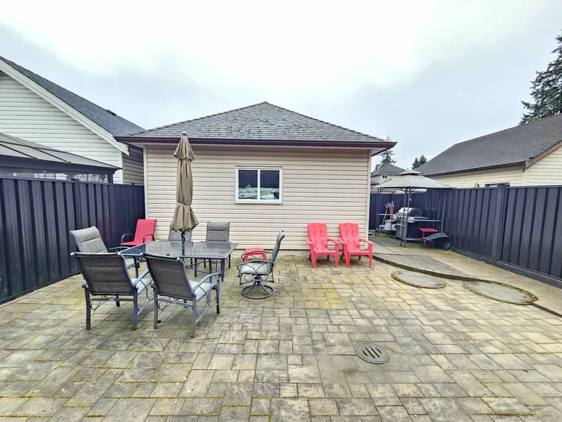 10158 128 STREET - photo 4 of 24