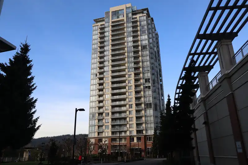2009 9868 CAMERON STREET - photo 1 of 17