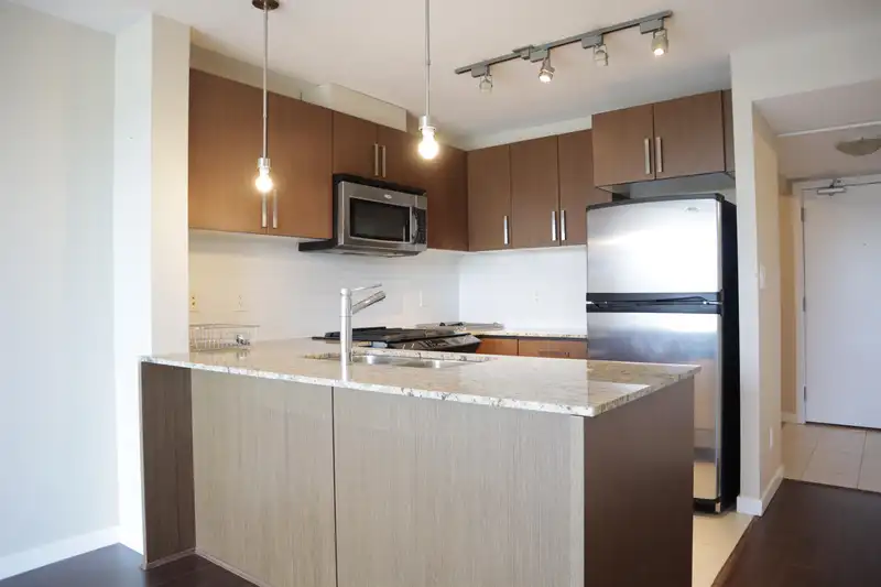 2009 9868 CAMERON STREET - photo 2 of 17