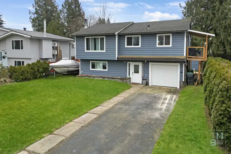26538 33 AVENUE - photo 2 of 40
