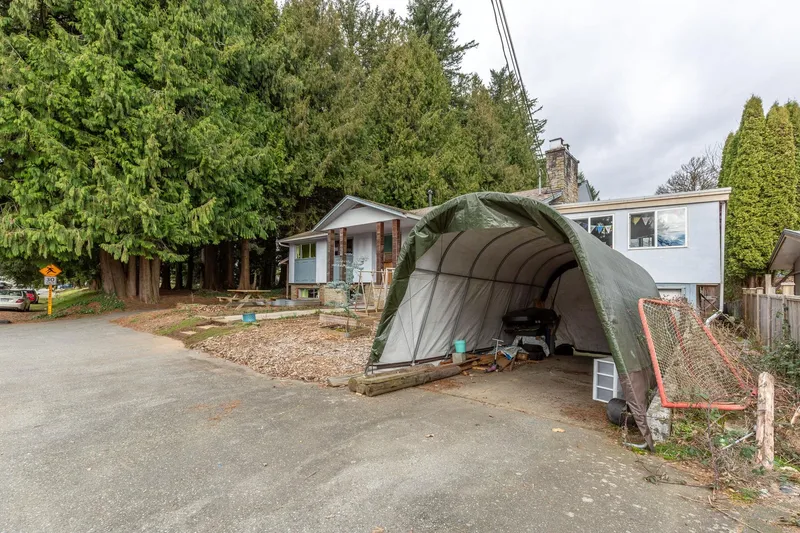 33305 LYNN AVENUE - photo 3 of 25