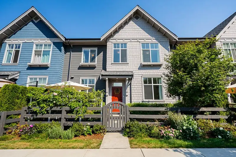 108 3529 BAYCREST AVENUE - photo 1 of 18