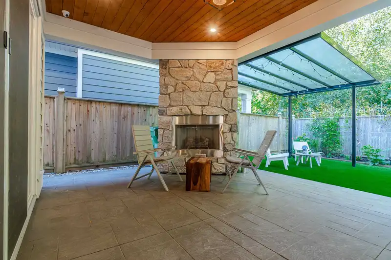 9573 BREDEN AVENUE - photo 3 of 4