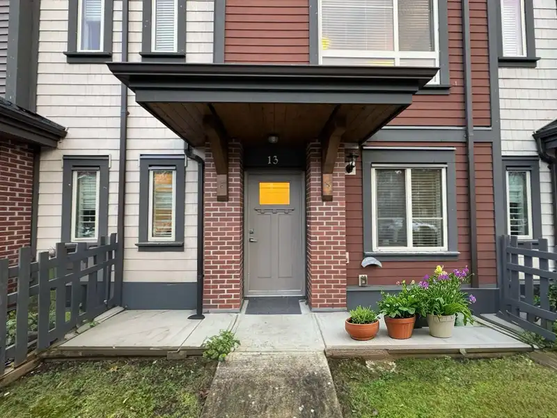 13 16127 87 AVENUE - photo 2 of 25