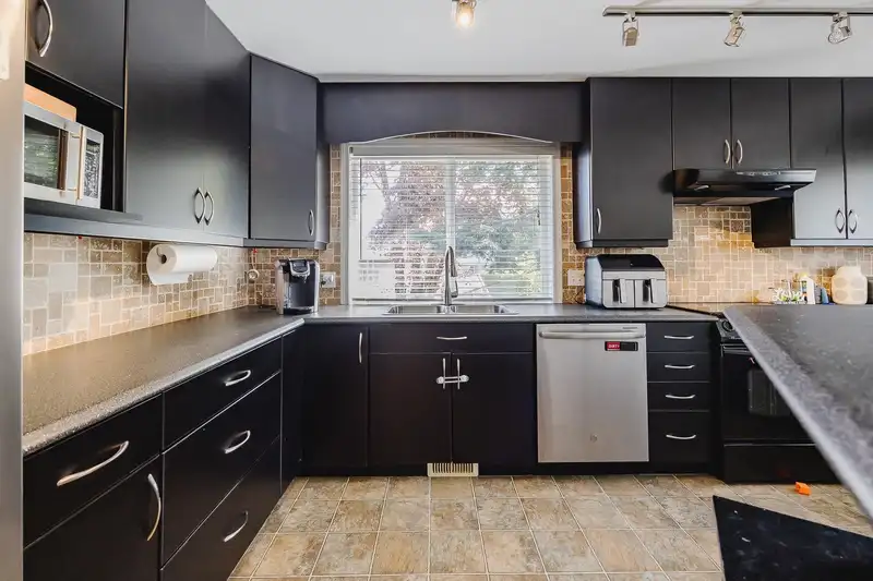 2 45821 THOMAS ROAD - photo 4 of 38