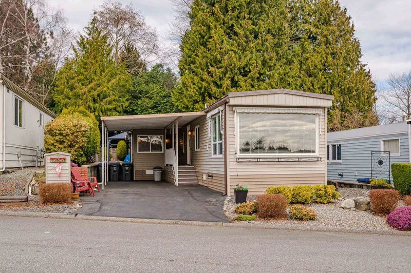 15851 SUFFOLK ROAD - photo 3 of 25