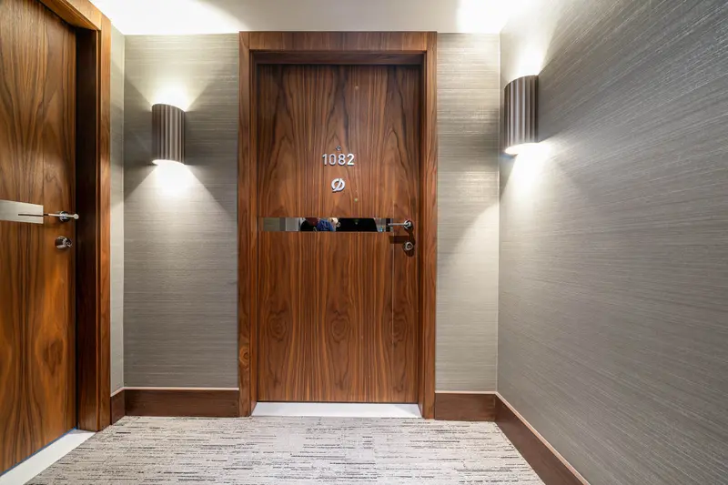 1082 8608 HAZELBRIDGE WAY - photo 3 of 25