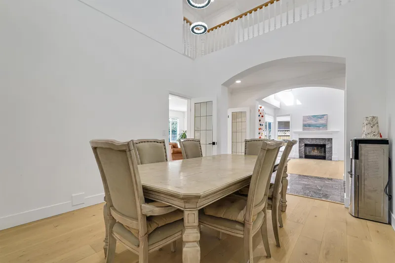 3240 WESTMINSTER HIGHWAY - photo 4 of 25