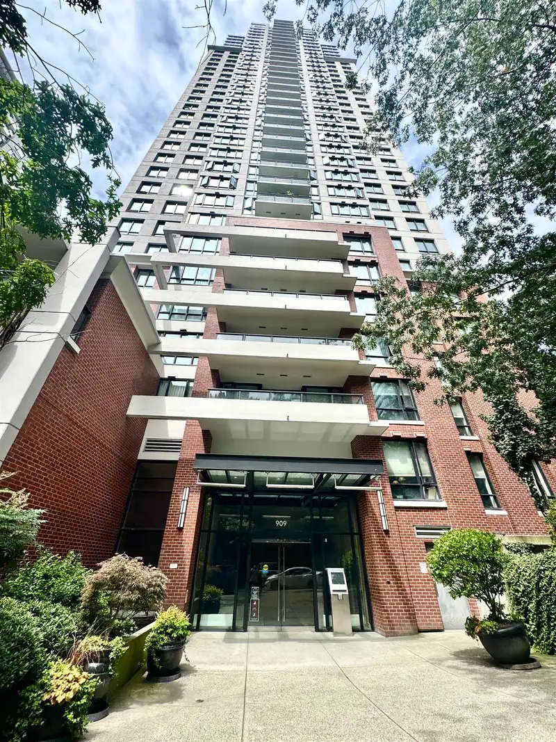 1404 909 MAINLAND STREET - photo 4 of 4