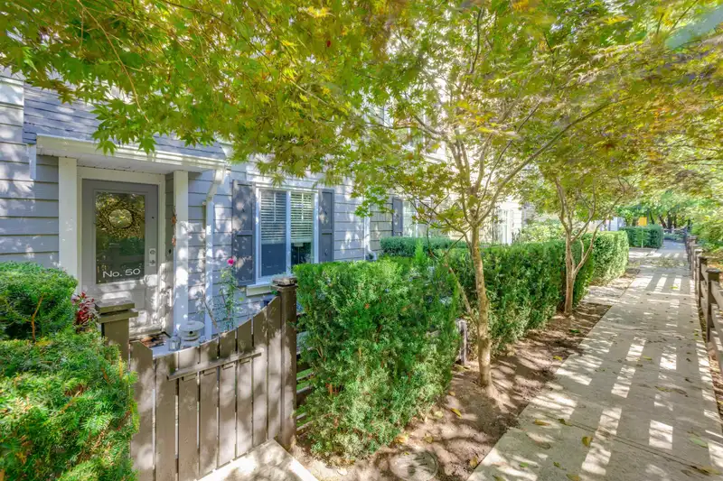 50 288 171 STREET - photo 2 of 30