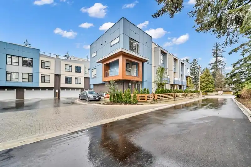 18 5858 132 STREET - photo 2 of 10