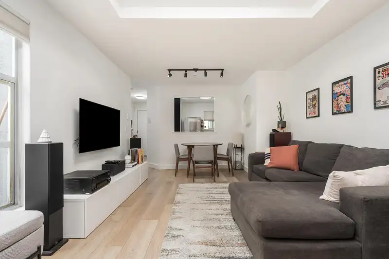 407 1333 W 7TH AVENUE - photo 4 of 20