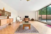 509 4900 CARTIER STREET - thumbnail 1
