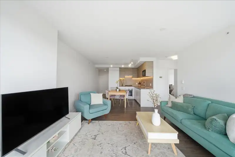 1904 652 WHITING WAY - photo 4 of 24