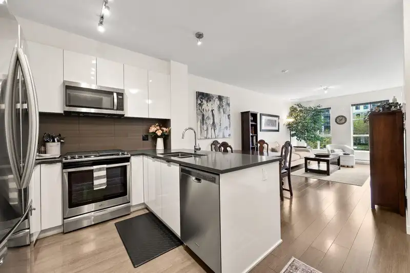 231 15138 34 AVENUE - photo 4 of 26