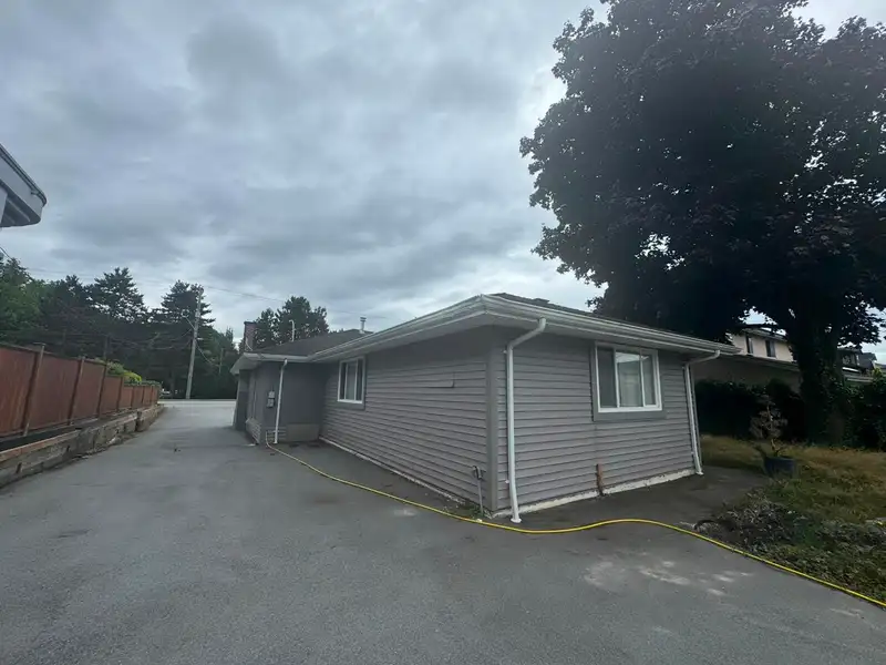 8591 WILLIAMS ROAD - photo 3 of 10