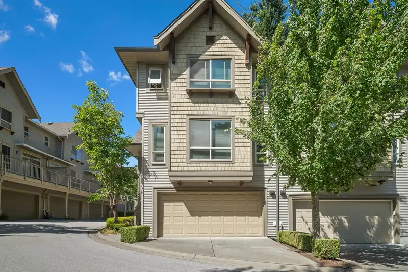 45 2738 158 STREET - photo 2 of 40