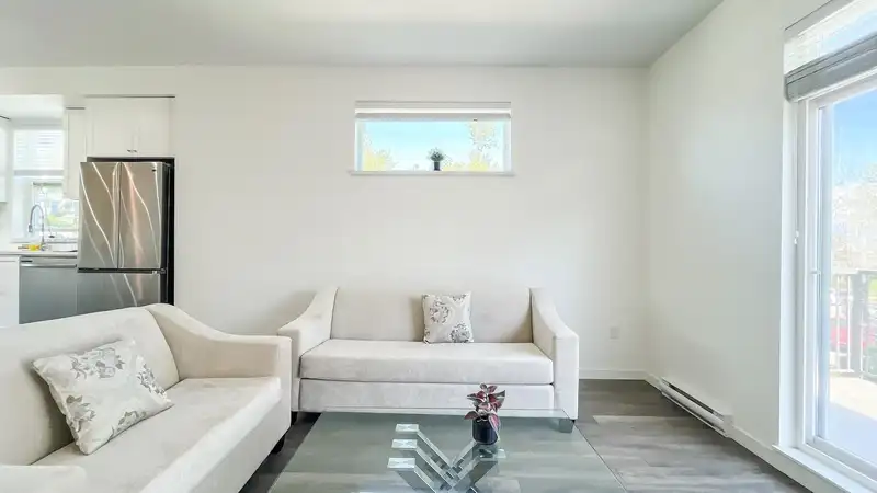 1 15487 99A AVENUE - photo 4 of 29