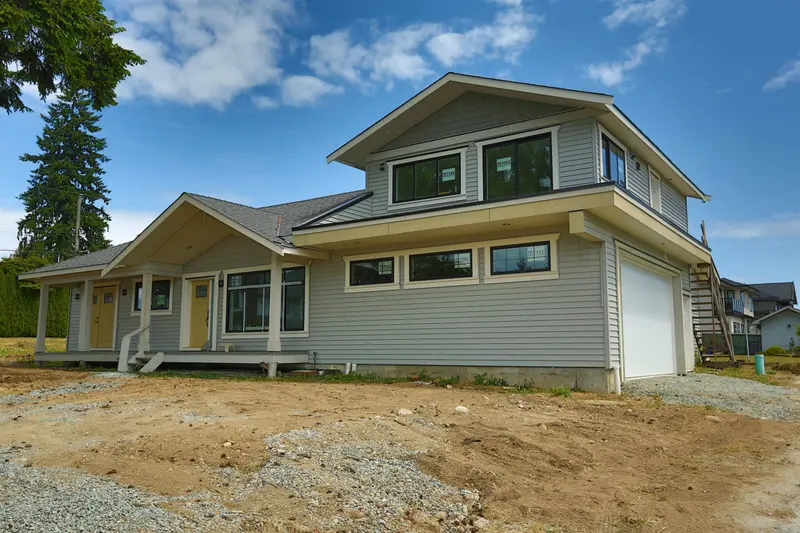 201 FINNIGAN STREET - photo 2 of 5