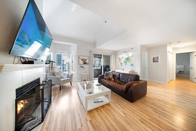 305 1175 HEFFLEY CRESCENT - photo 4 of 24