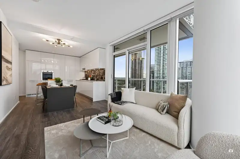 2709 1955 ALPHA WAY - photo 4 of 39