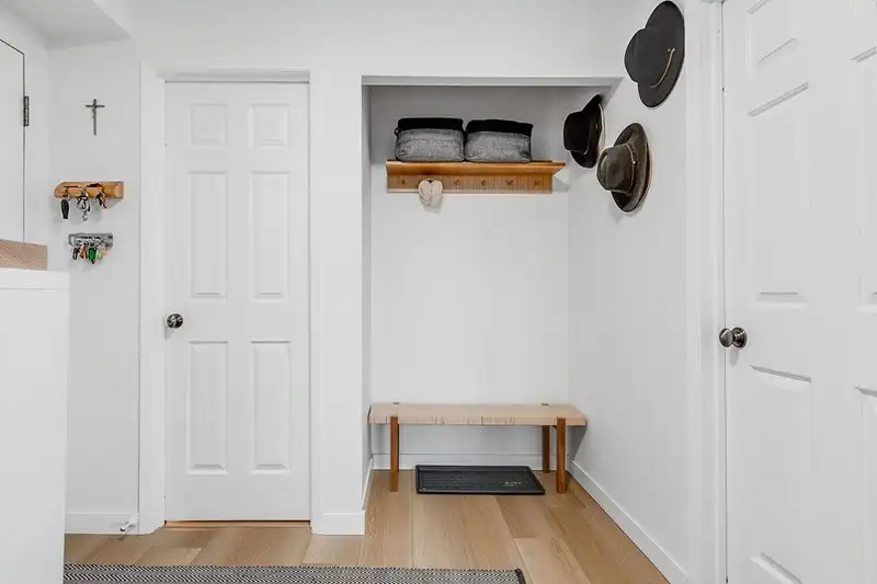 902 7321 HALIFAX STREET - photo 3 of 15
