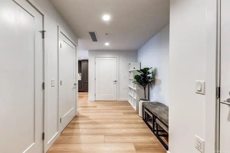 2806 2311 BETA AVENUE - photo 2 of 37