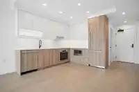 208 8398 OAK STREET - thumbnail 2