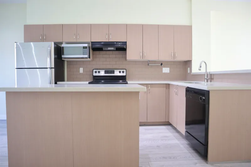 31 19455 65 AVENUE - photo 2 of 22