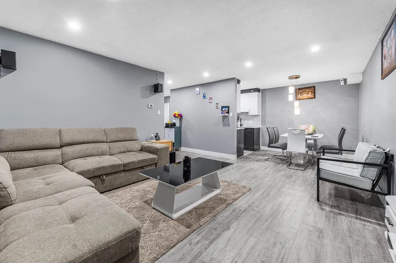 312 10061 150 STREET - photo 3 of 20